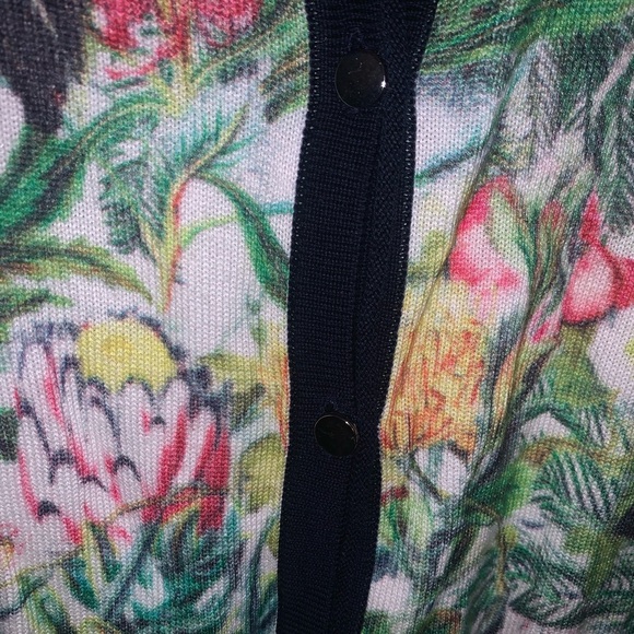 Women’s Gollehaug Collection Striped Cardigan - Picture 4 of 9